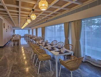 grand continent mahabalipuram