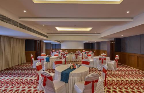 grand continent mahabalipuram