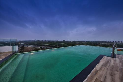 grand continent mahabalipuram