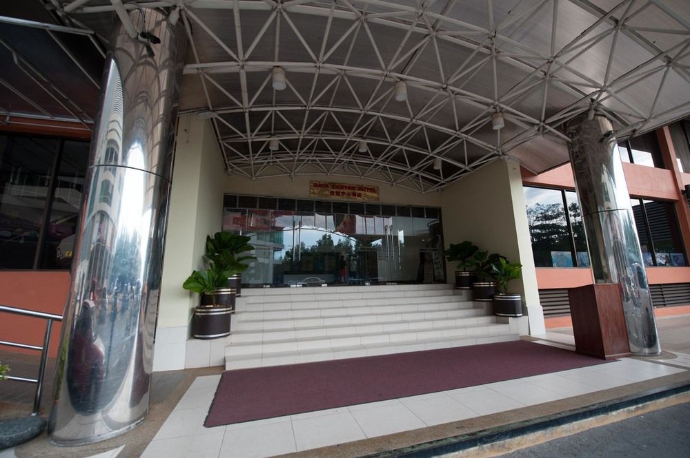 gaya centre hotel