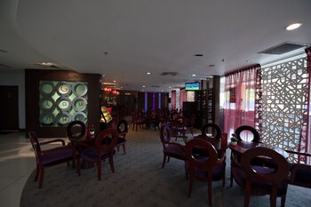gaya centre hotel