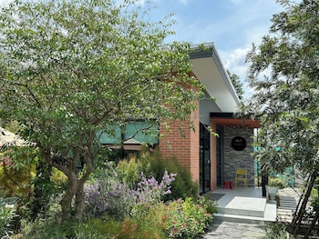 rakmak kan resort and cafe