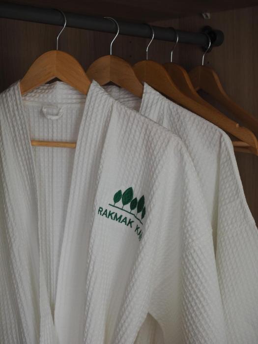 rakmak kan resort and cafe