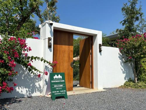 rakmak kan resort and cafe