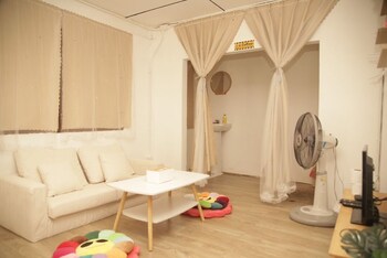 Friend's House Arak,,4 star