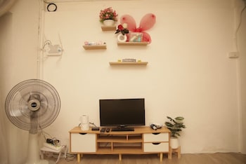 Friend's House Arak,,4 star