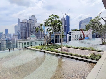 axon residence bukit bintang by luna