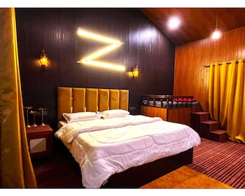 The Vyom Villa,,4 star