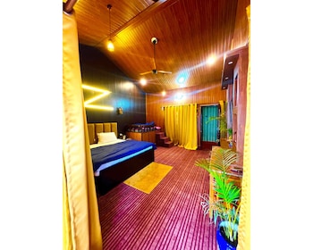 The Vyom Villa,,4 star