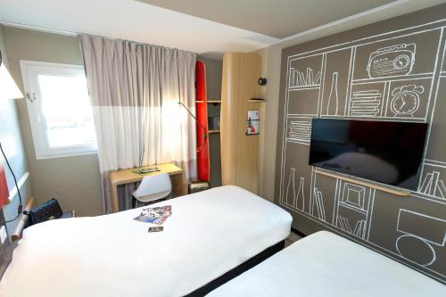hotel ibis marseille timone adults only