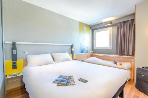 hotel ibis marseille timone adults only