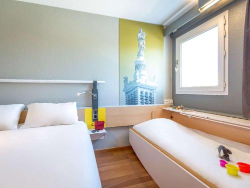 hotel ibis marseille timone adults only