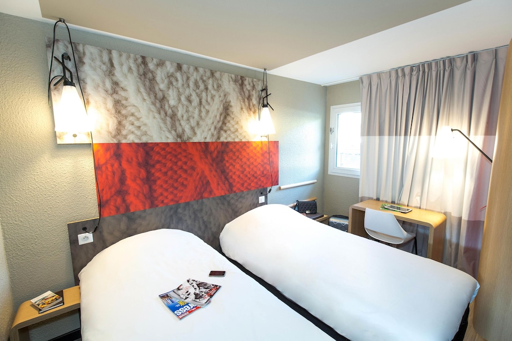 hotel ibis marseille timone adults only