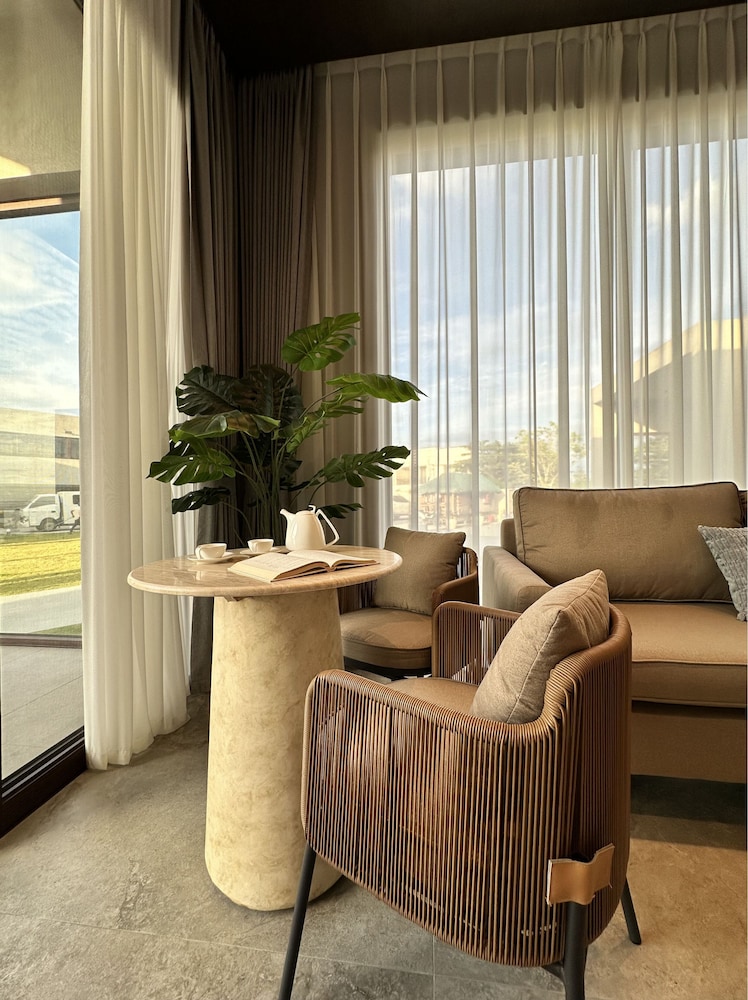 tana beach villas