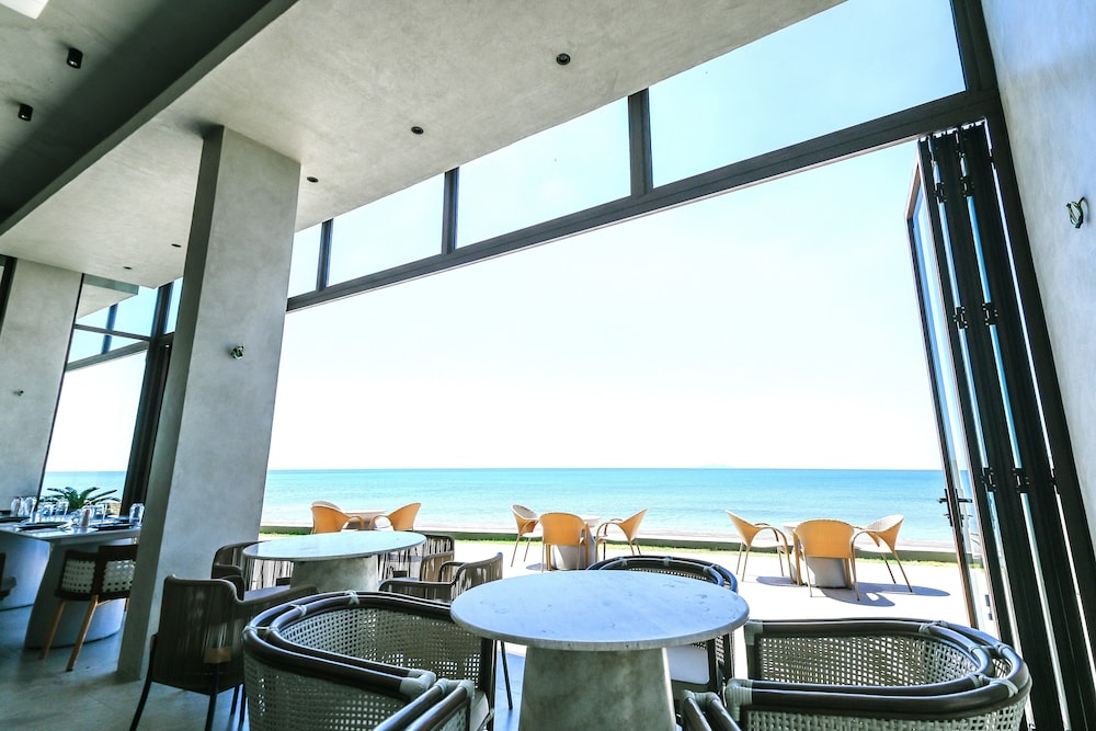 tana beach villas