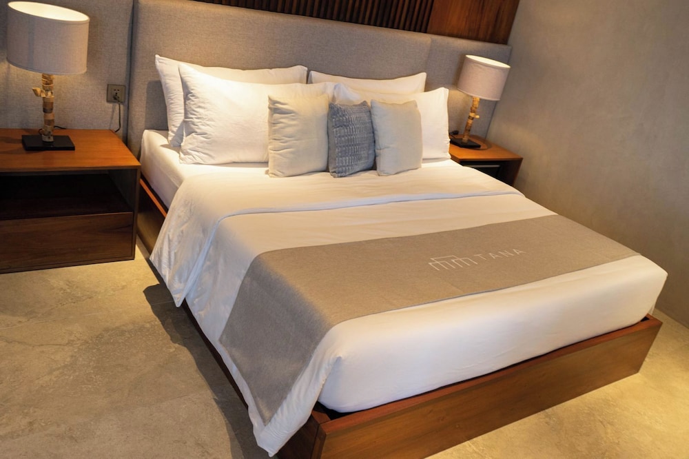 tana beach villas