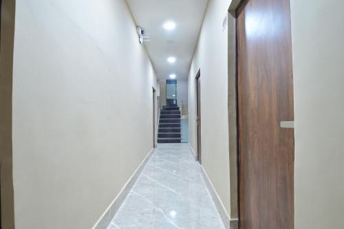 chowdhry tourist lodge paharganj ndls