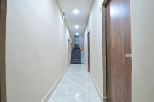 chowdhry tourist lodge paharganj ndls