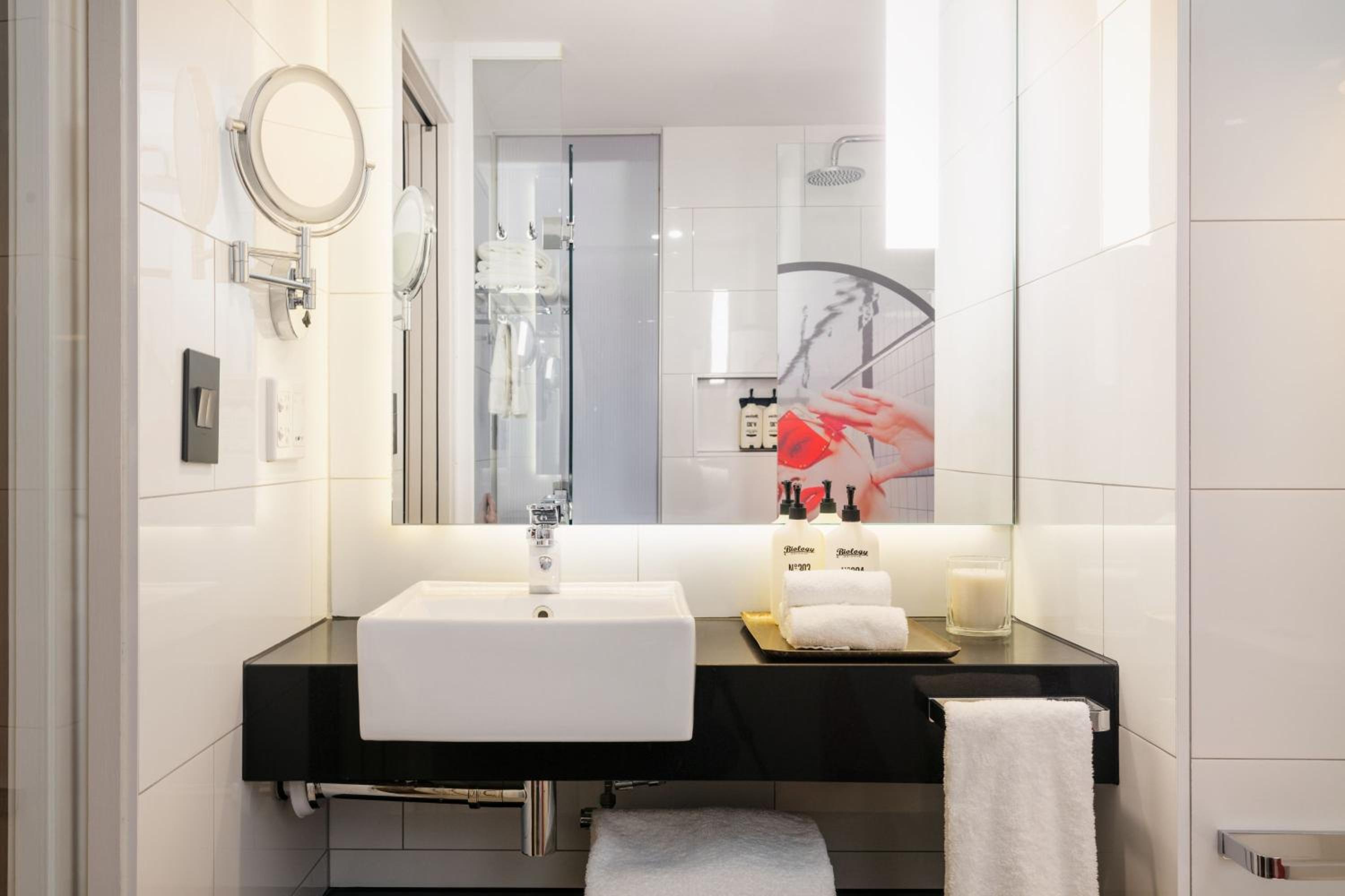 hotel indigo melbourne on flinders by ihg