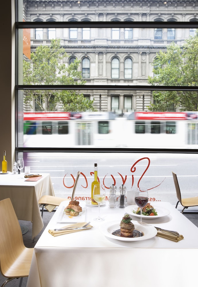 hotel indigo melbourne on flinders by ihg