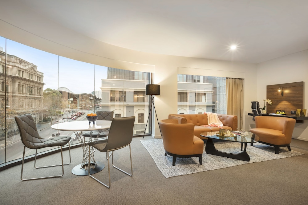 hotel indigo melbourne on flinders by ihg