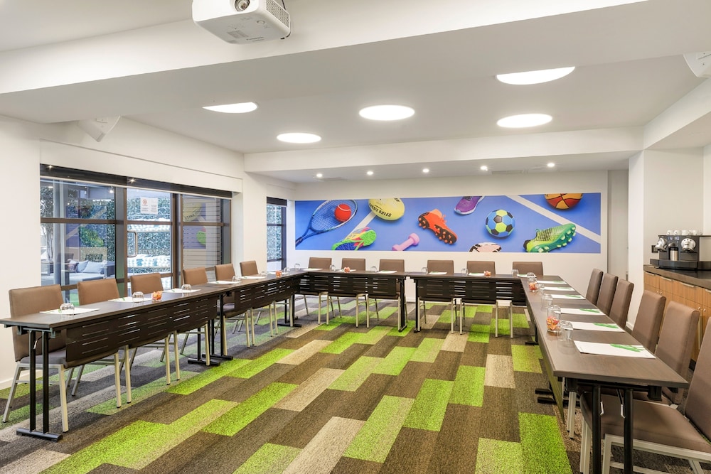 hotel indigo melbourne on flinders by ihg
