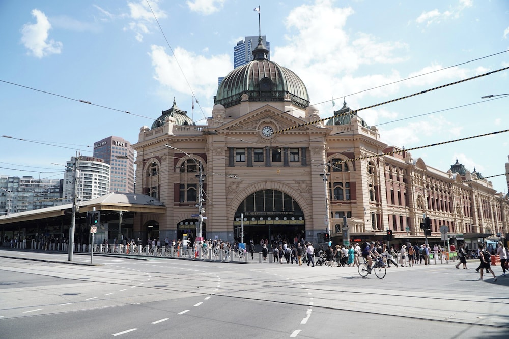 hotel indigo melbourne on flinders by ihg