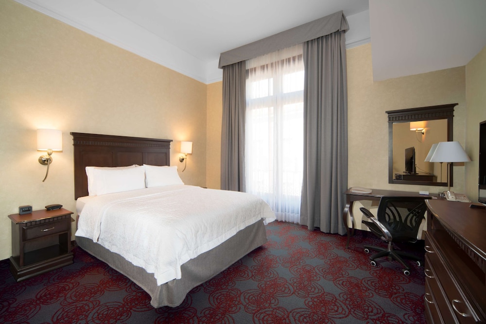 hampton inn and suites mexico city centro historico