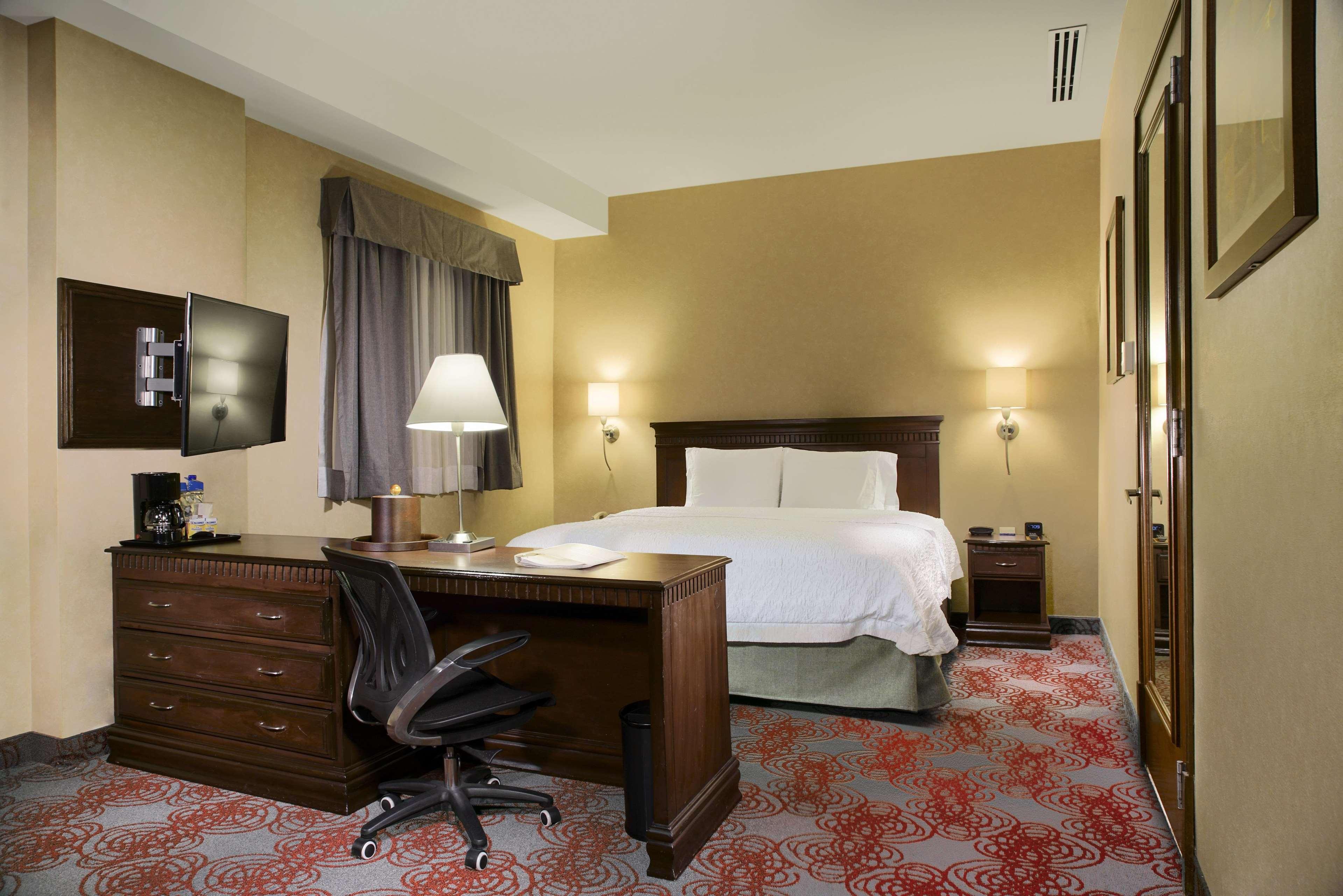 hampton inn and suites mexico city centro historico