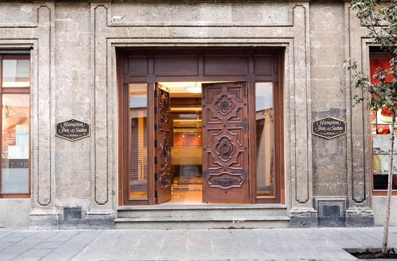 hampton inn and suites mexico city centro historico