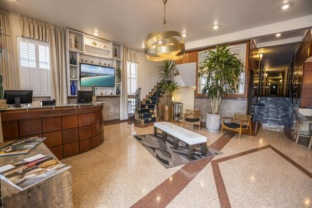 chesterfield hotel and suites