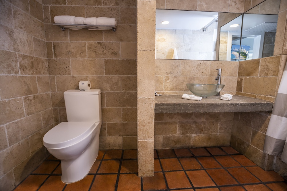 chesterfield hotel and suites