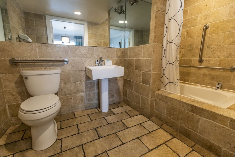 chesterfield hotel and suites