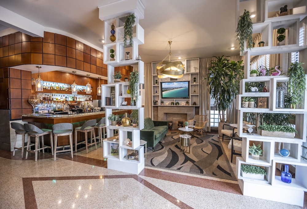 chesterfield hotel and suites