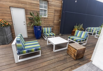 chesterfield hotel and suites