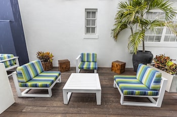 chesterfield hotel and suites