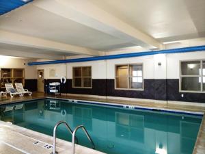 Hampton Inn Laramie,Laramie>>Albany,3 star