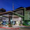 la quinta inn and suites by wyndham laredo airport