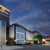la quinta inn and suites by wyndham laredo airport