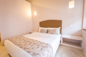 casa noa colonial rooms