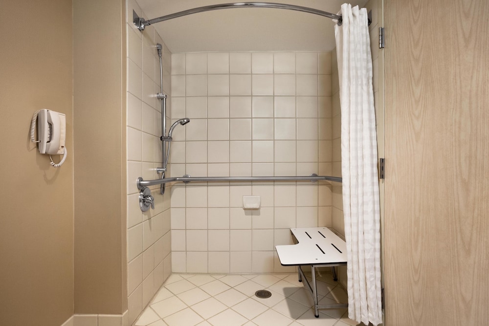 embassy suites by hilton las vegas