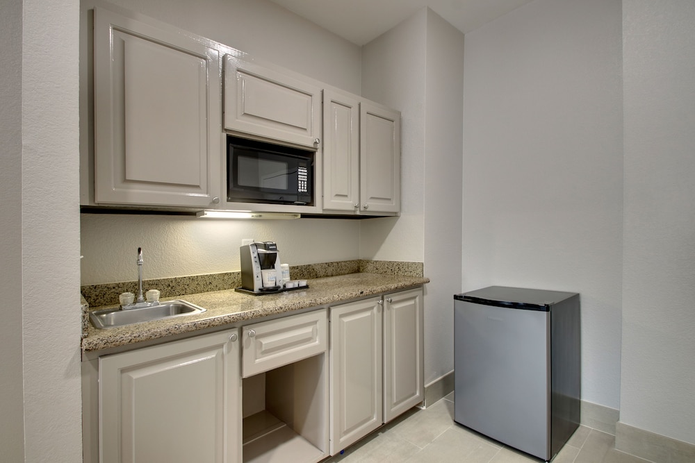 holiday inn express and suites laurel by ihg