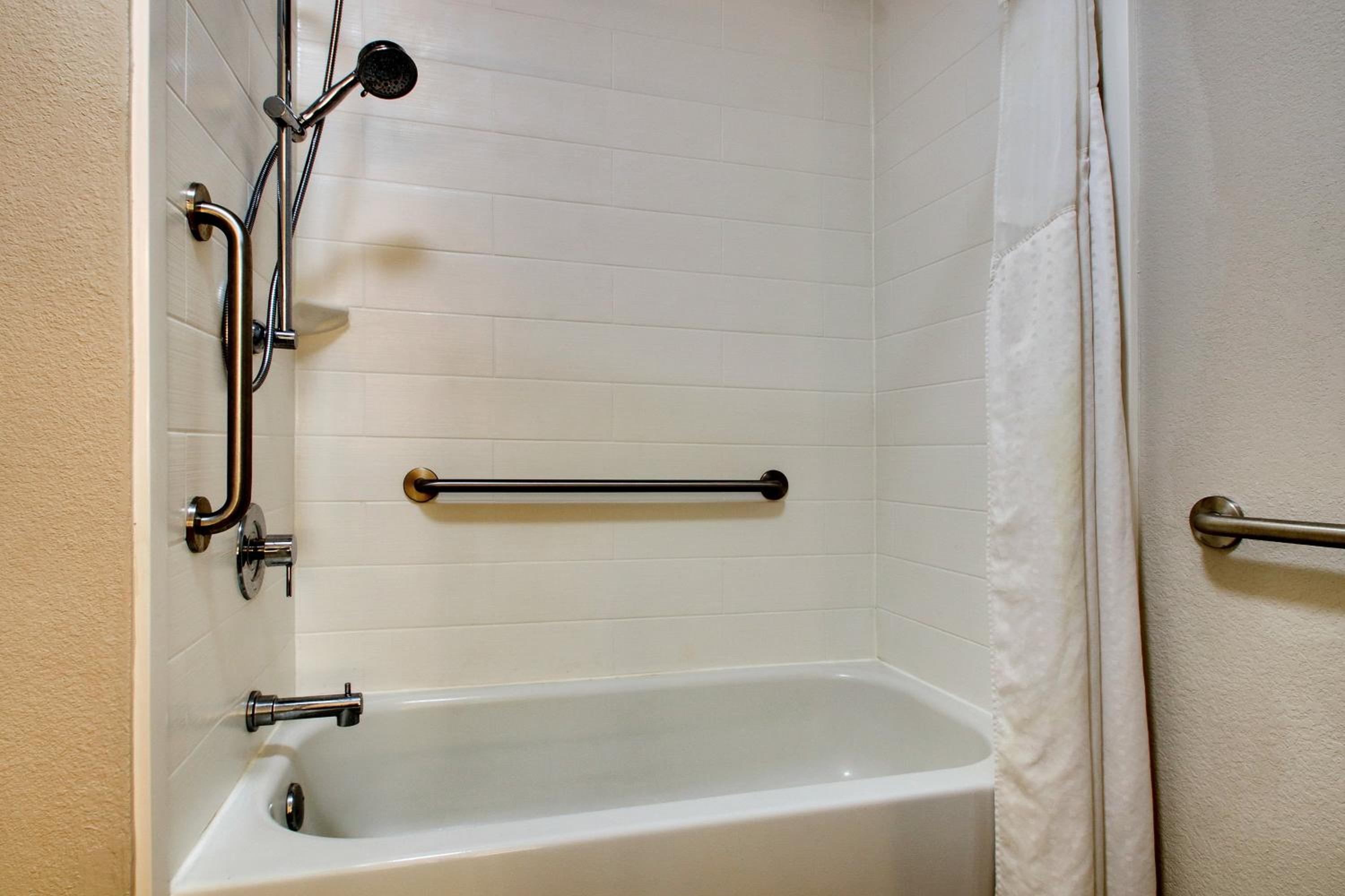 holiday inn express and suites laurel by ihg