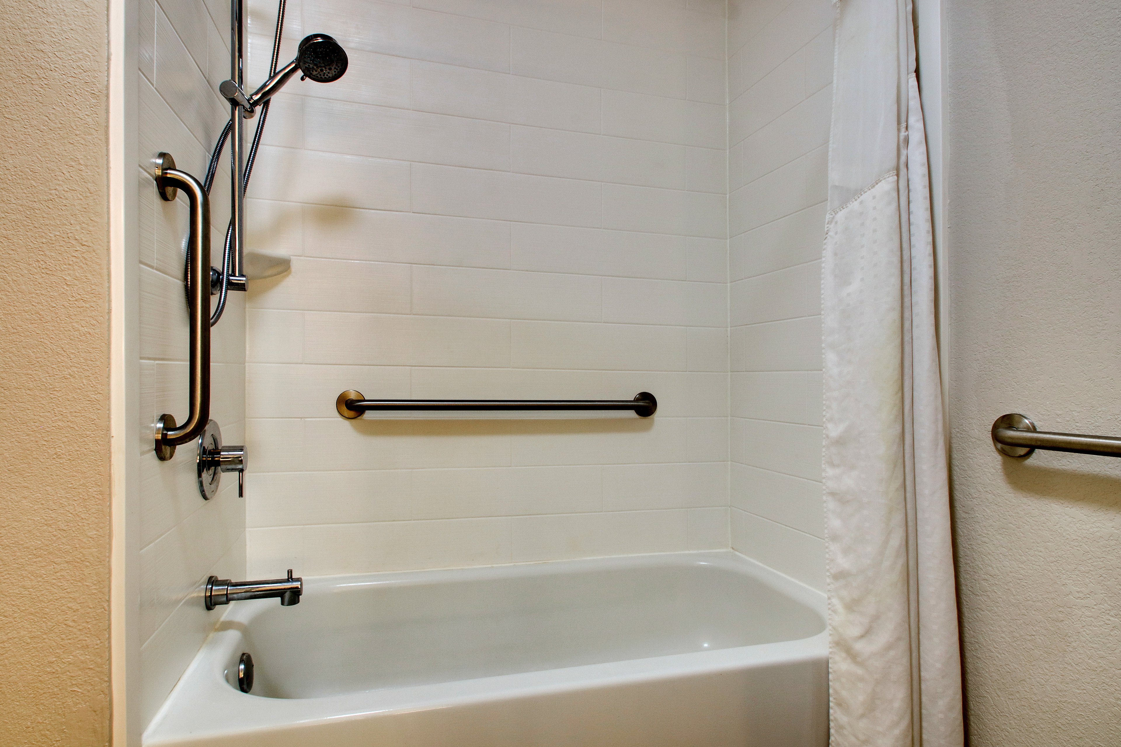 holiday inn express and suites laurel by ihg