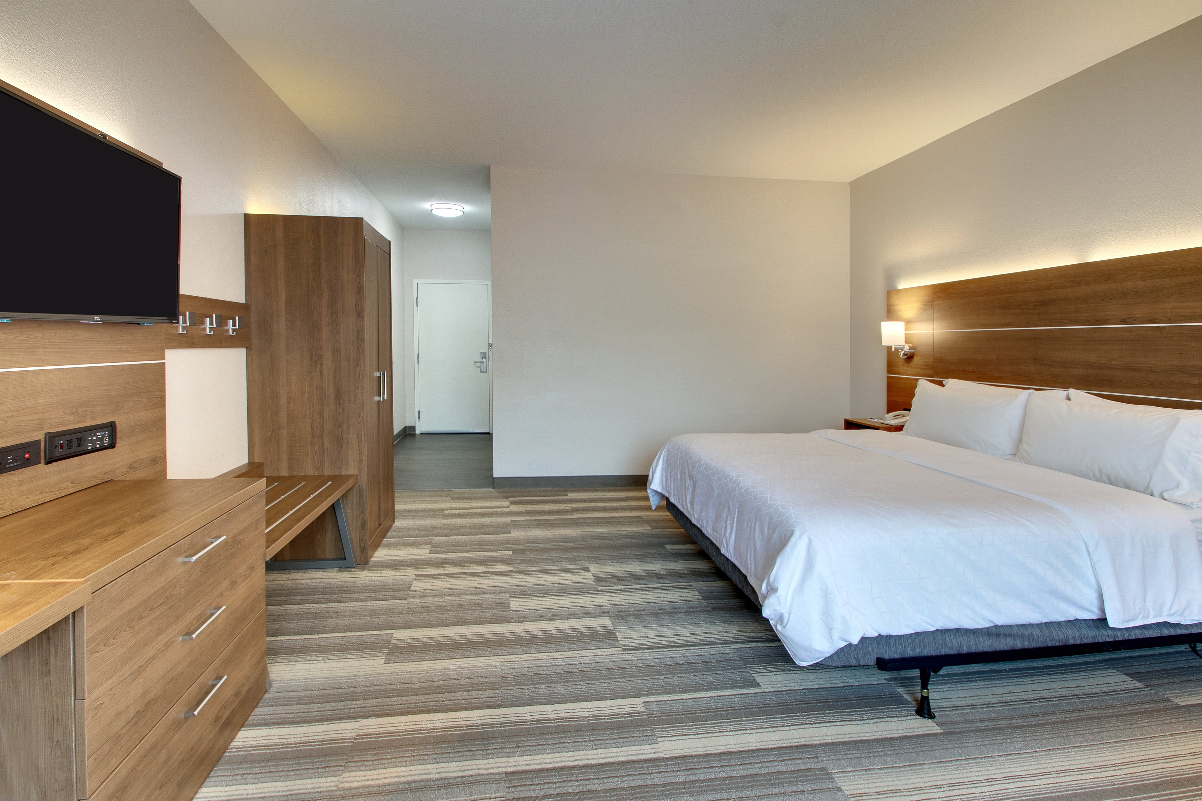 holiday inn express and suites laurel by ihg