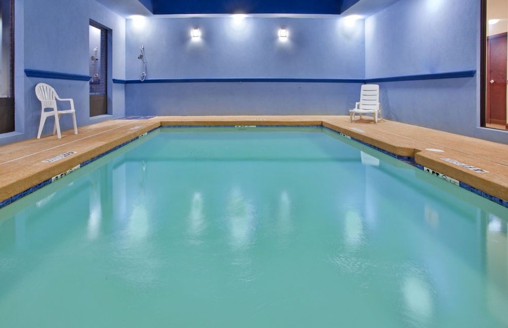 holiday inn express and suites laurel by ihg