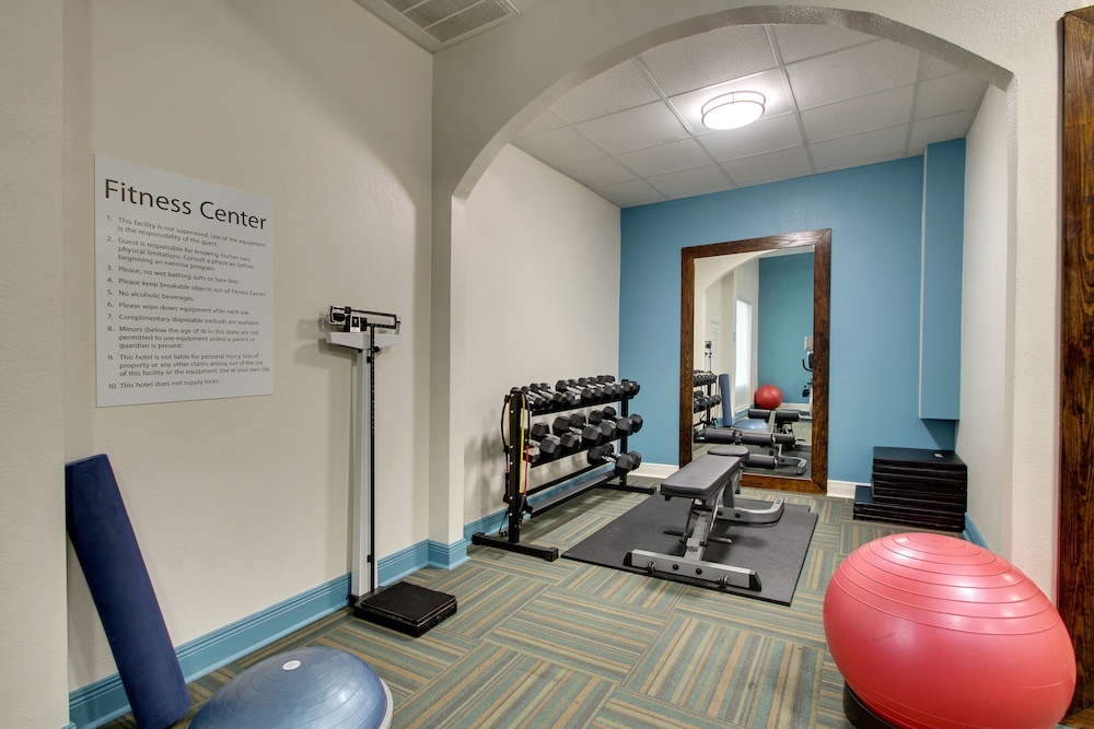 holiday inn express and suites laurel by ihg