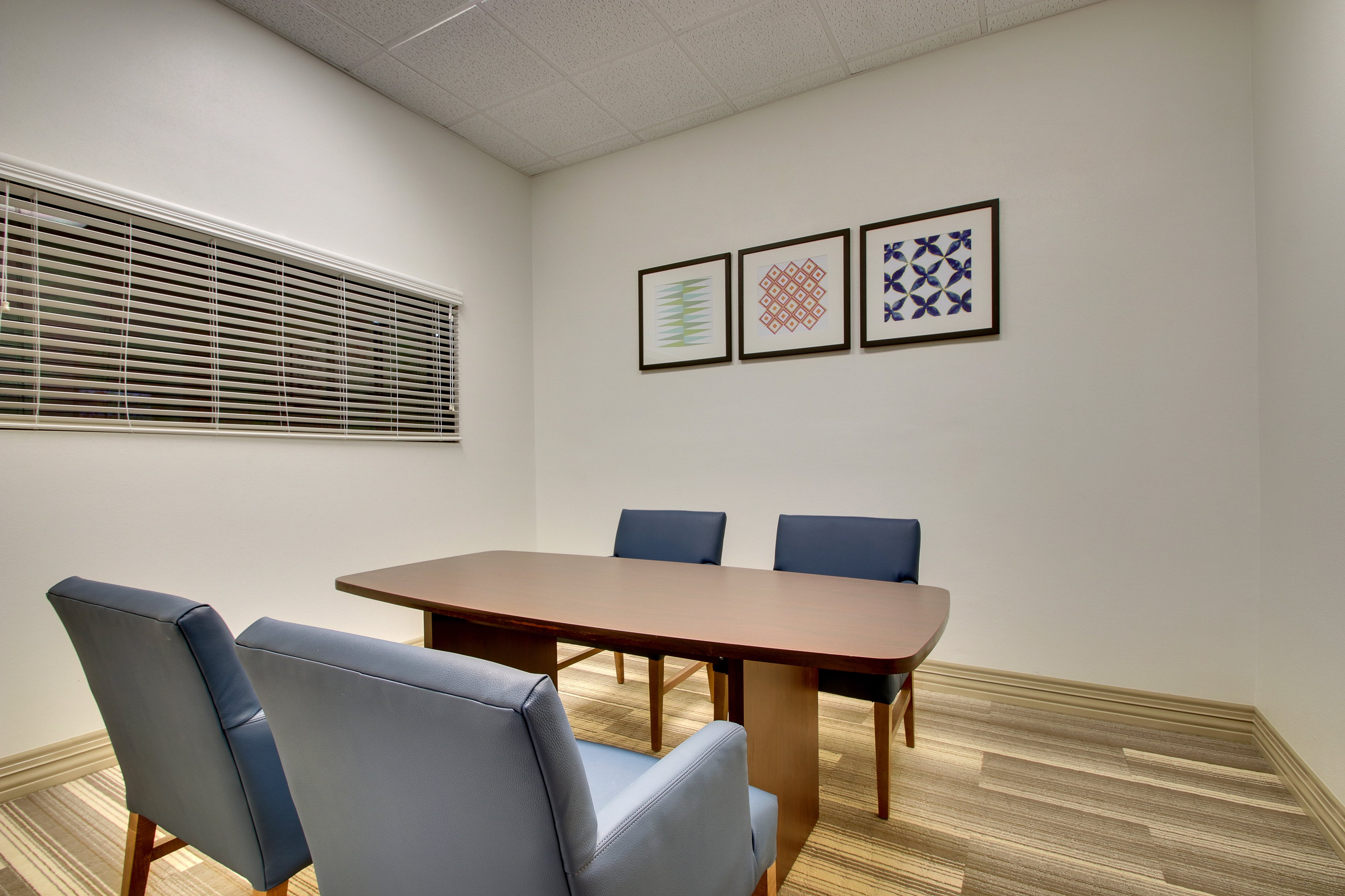 holiday inn express and suites laurel by ihg