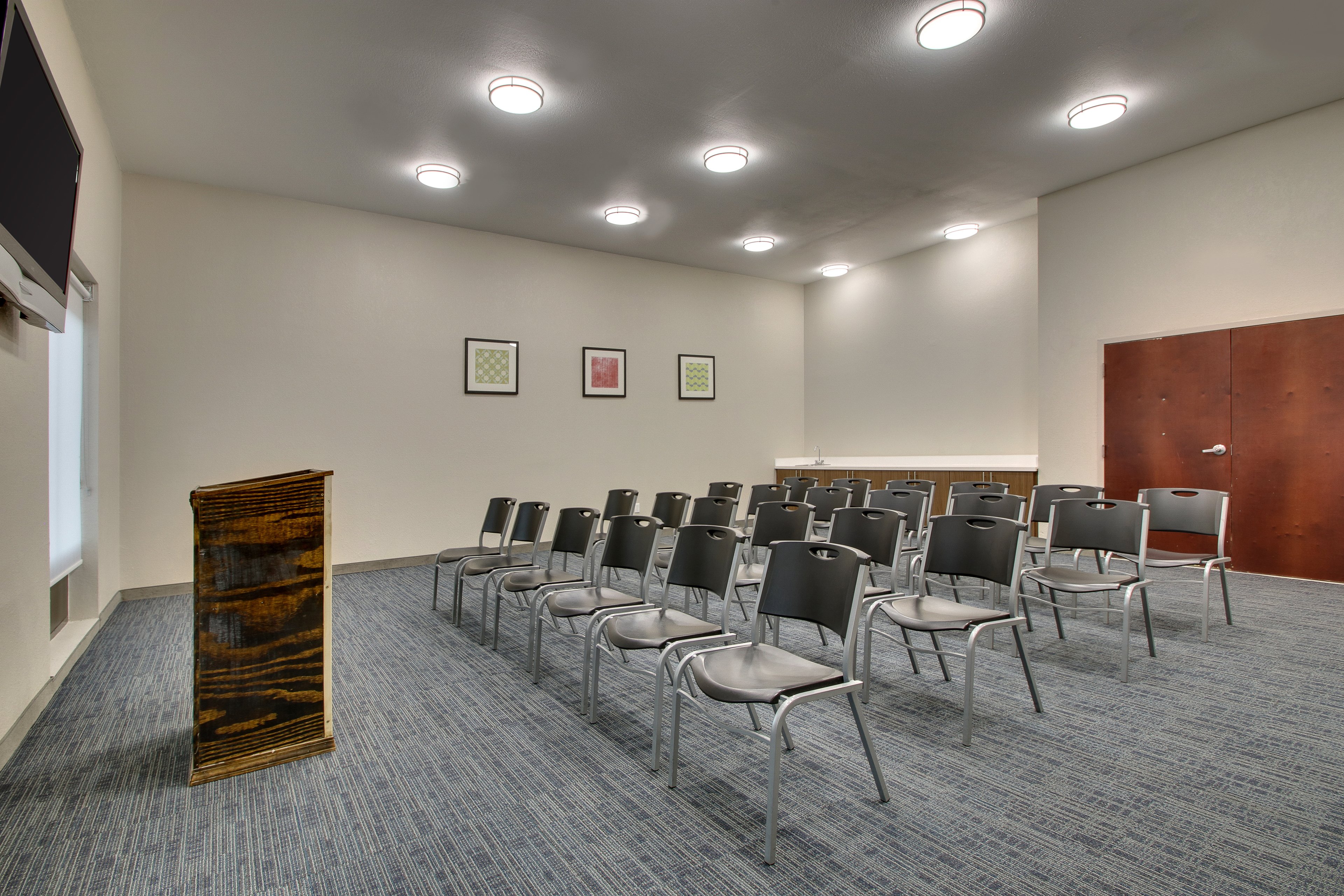 holiday inn express and suites laurel by ihg