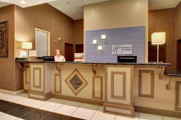 holiday inn express and suites laurel by ihg
